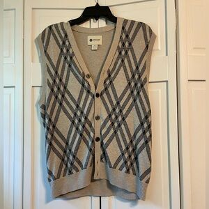 Haggar clothing button down sweater vest
